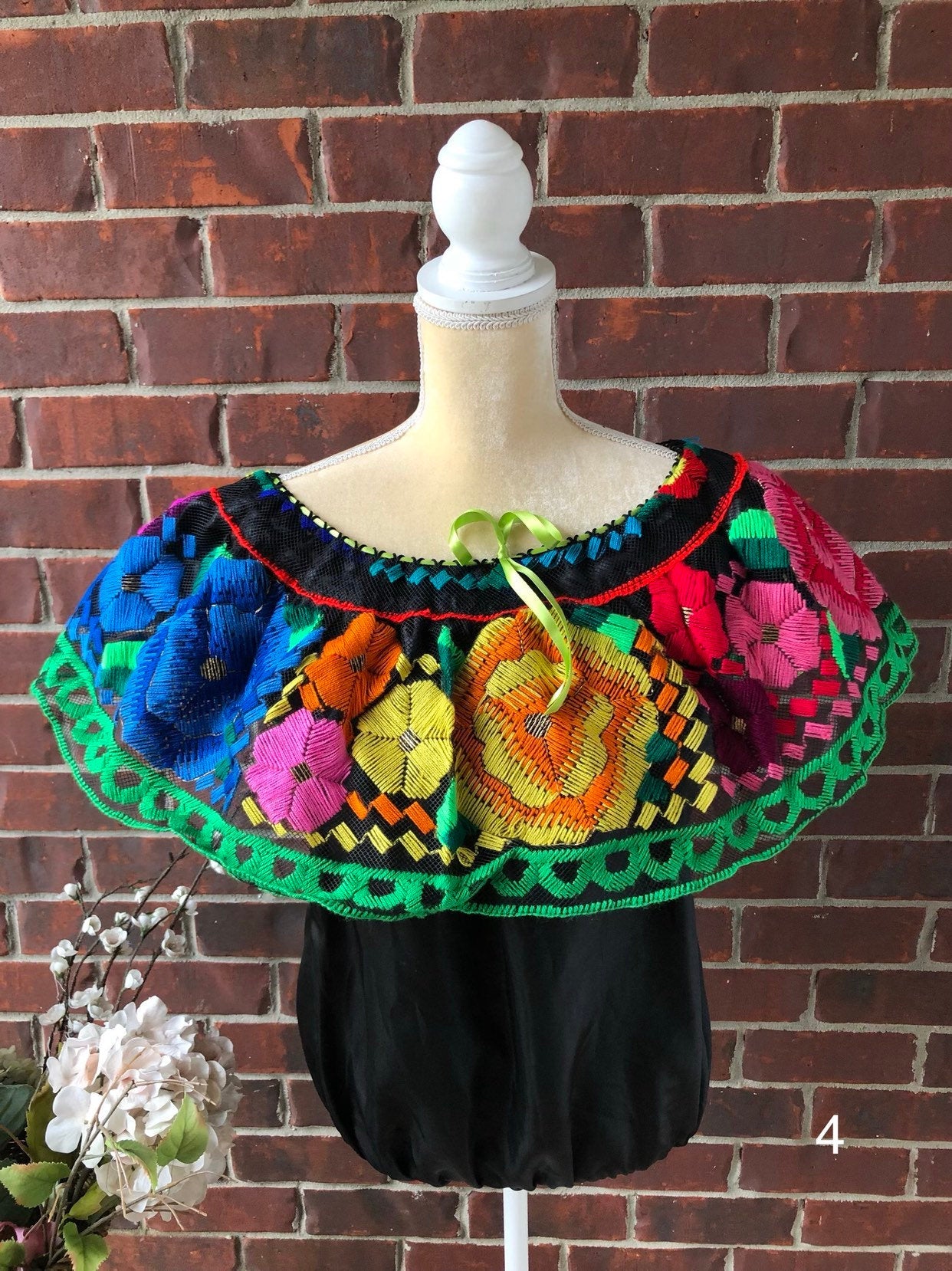S-M  Chiapas Top, Mexican Chiapaneca Blouse, Fiesta Blouse, Cinco De Mayo Top, Off shoulders Mexican Blouse, S-M