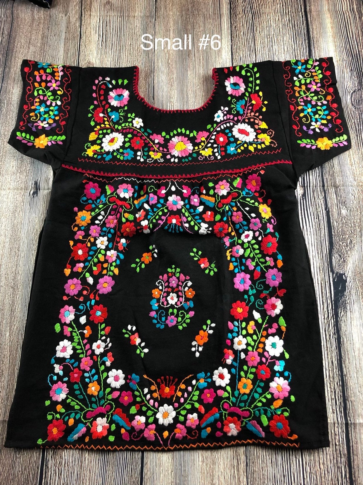 Small Mexican Rococo Embroidery Top, Fiesta Blouse Small, Hand Embroidery blouse
