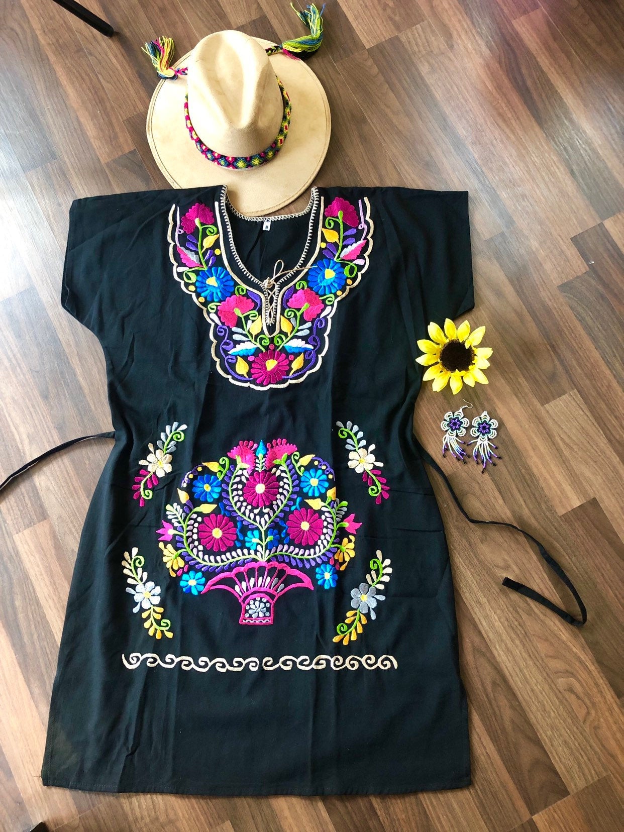 Mexican Kimono Dress- Embroidery Floral Dress- Fiesta Dress Small- Median