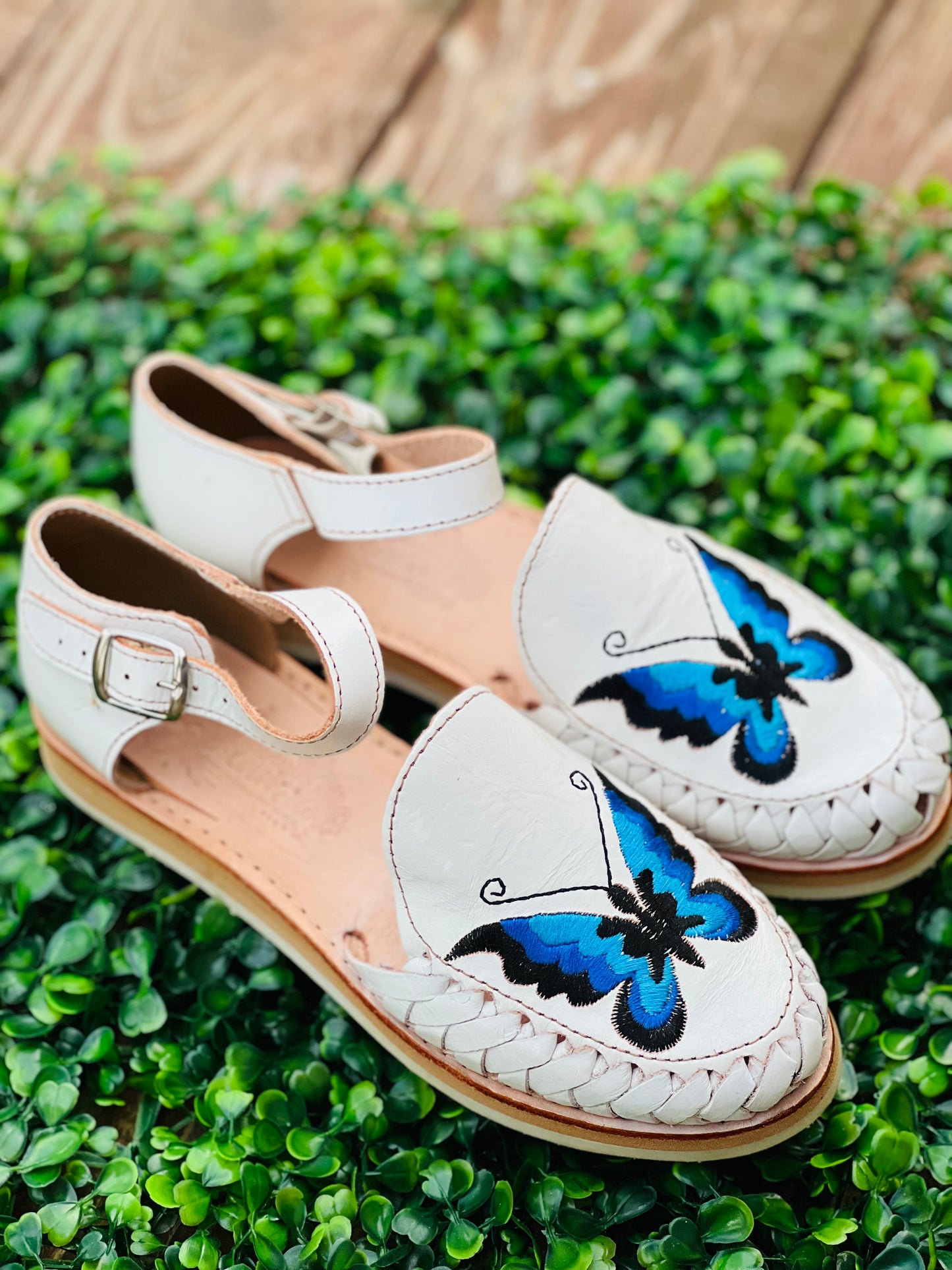 BUTTERFLY WHITE PULSERA🦋