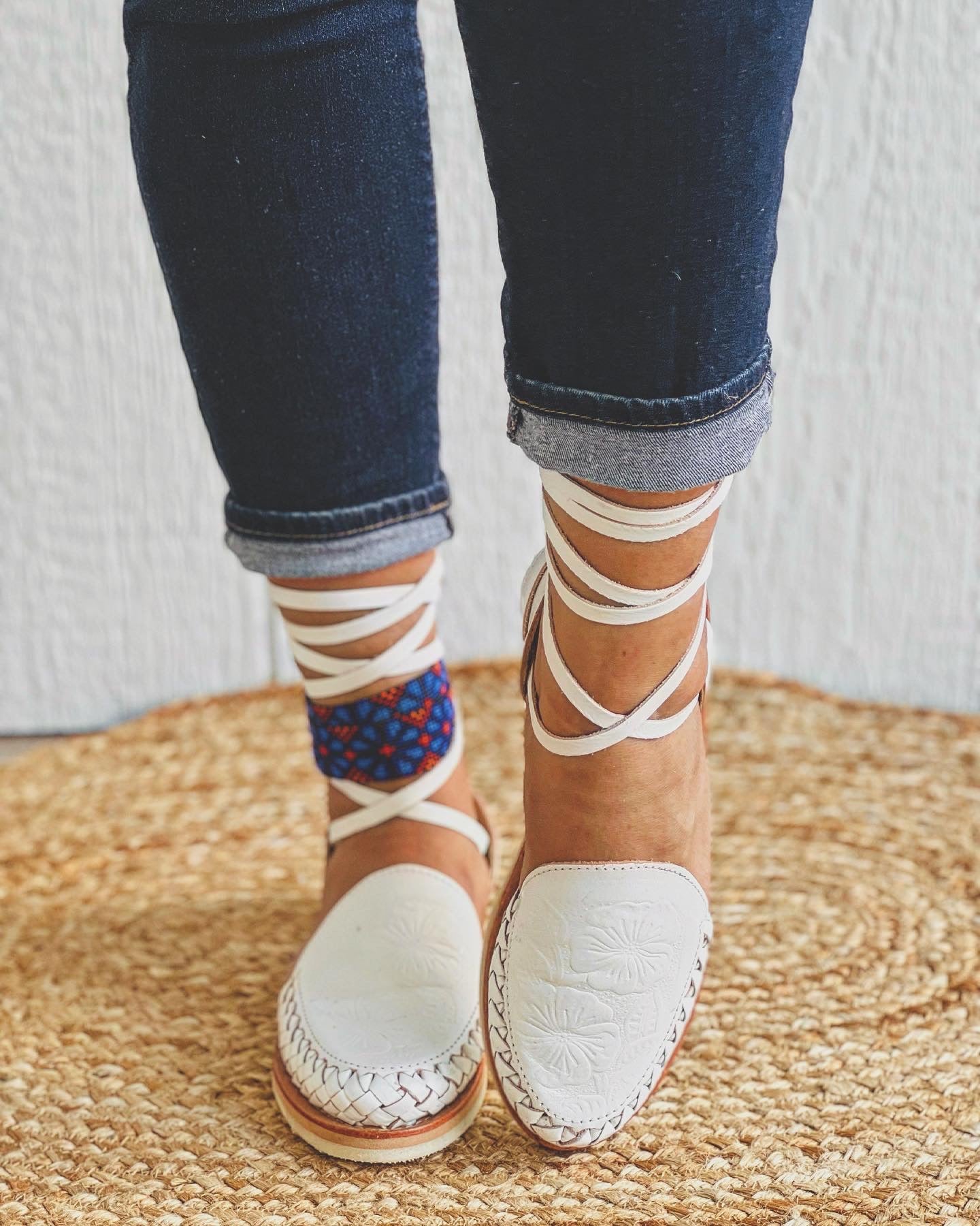 Tooled flowers Alpargata