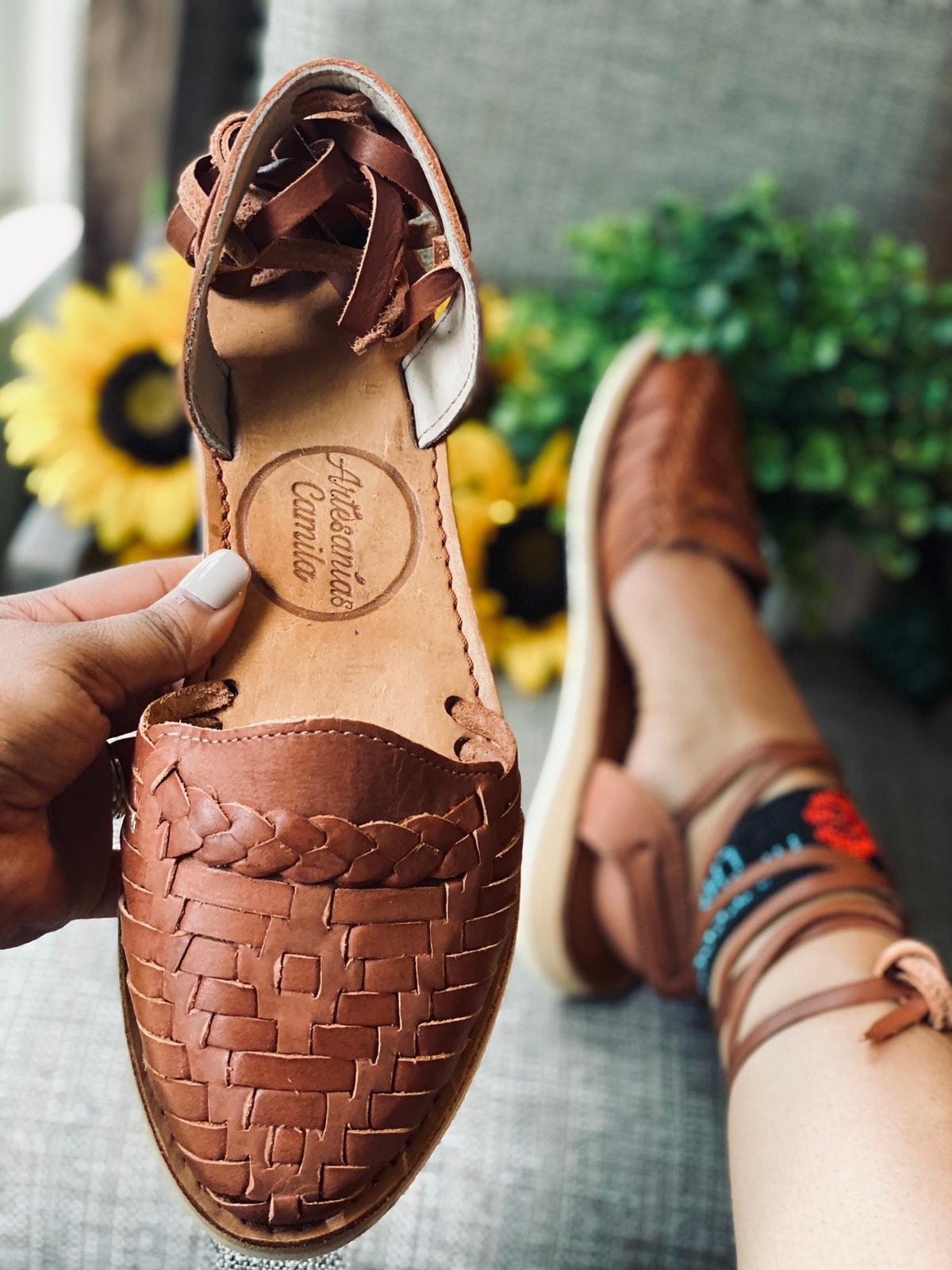 Traditional Alpargata with laces (Brown)