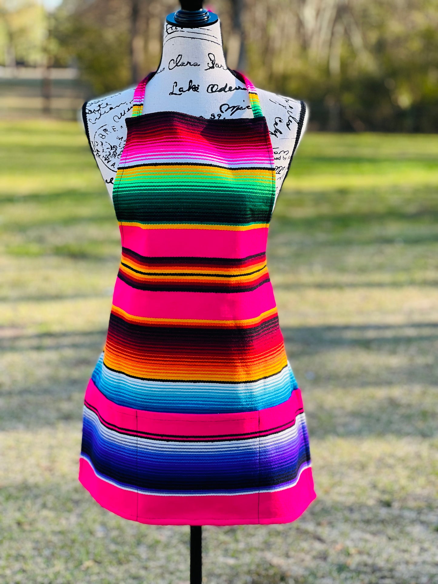 Serape pink Apron