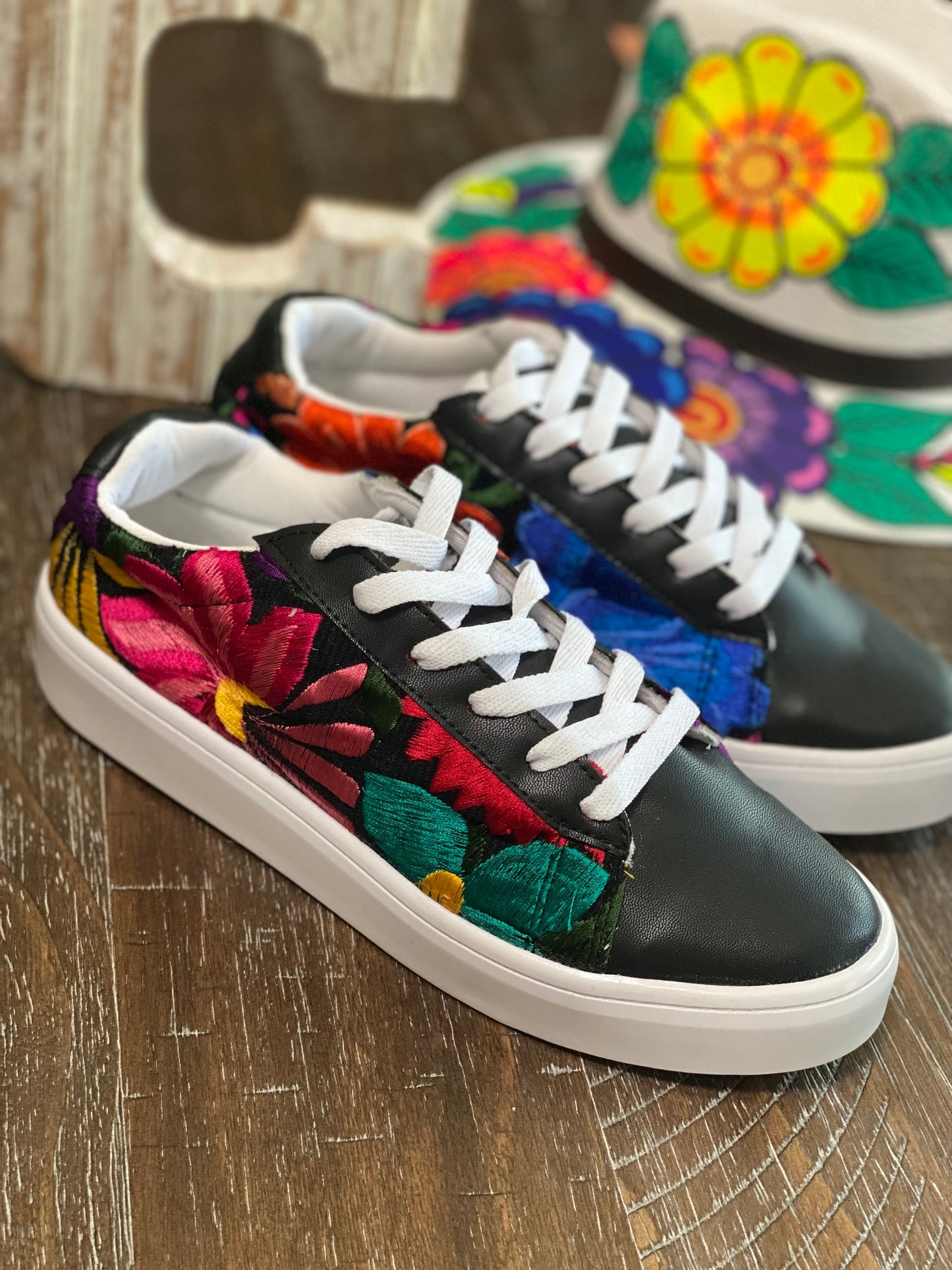 Chiapas embroidered sneakers