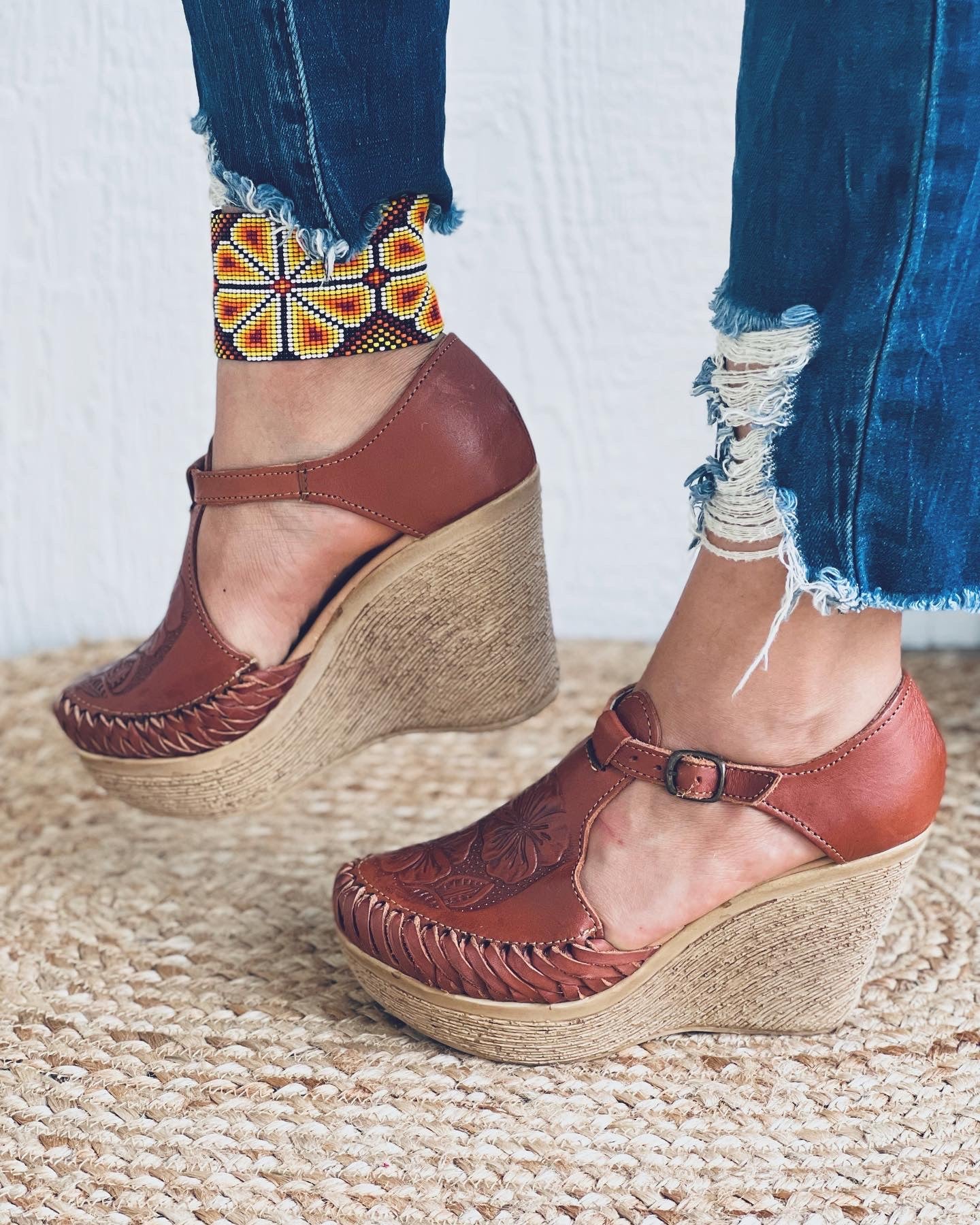 ADAMARI WEDGES