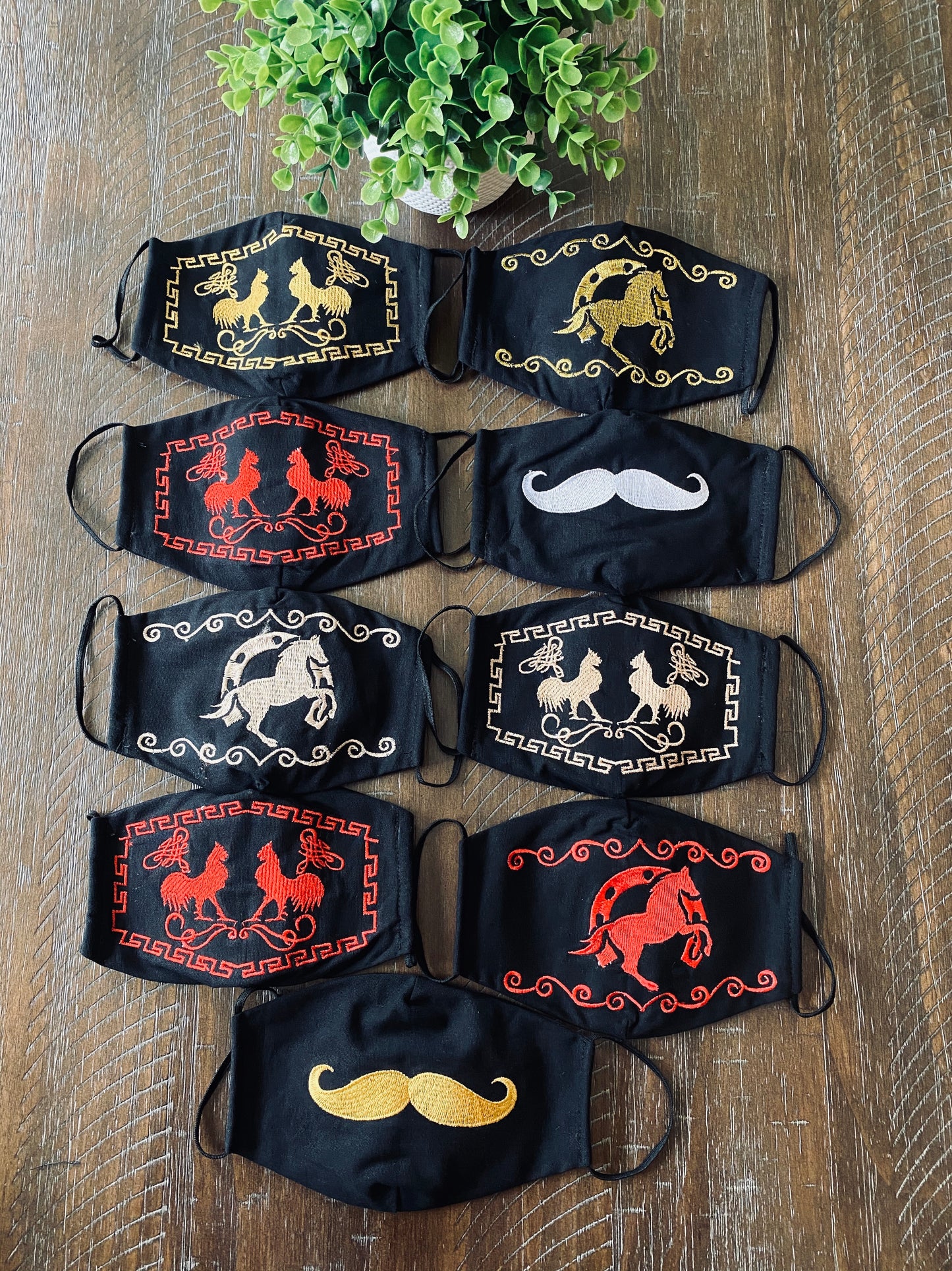 Face Mask Cubre bocas bordados Set (3) Mix designs