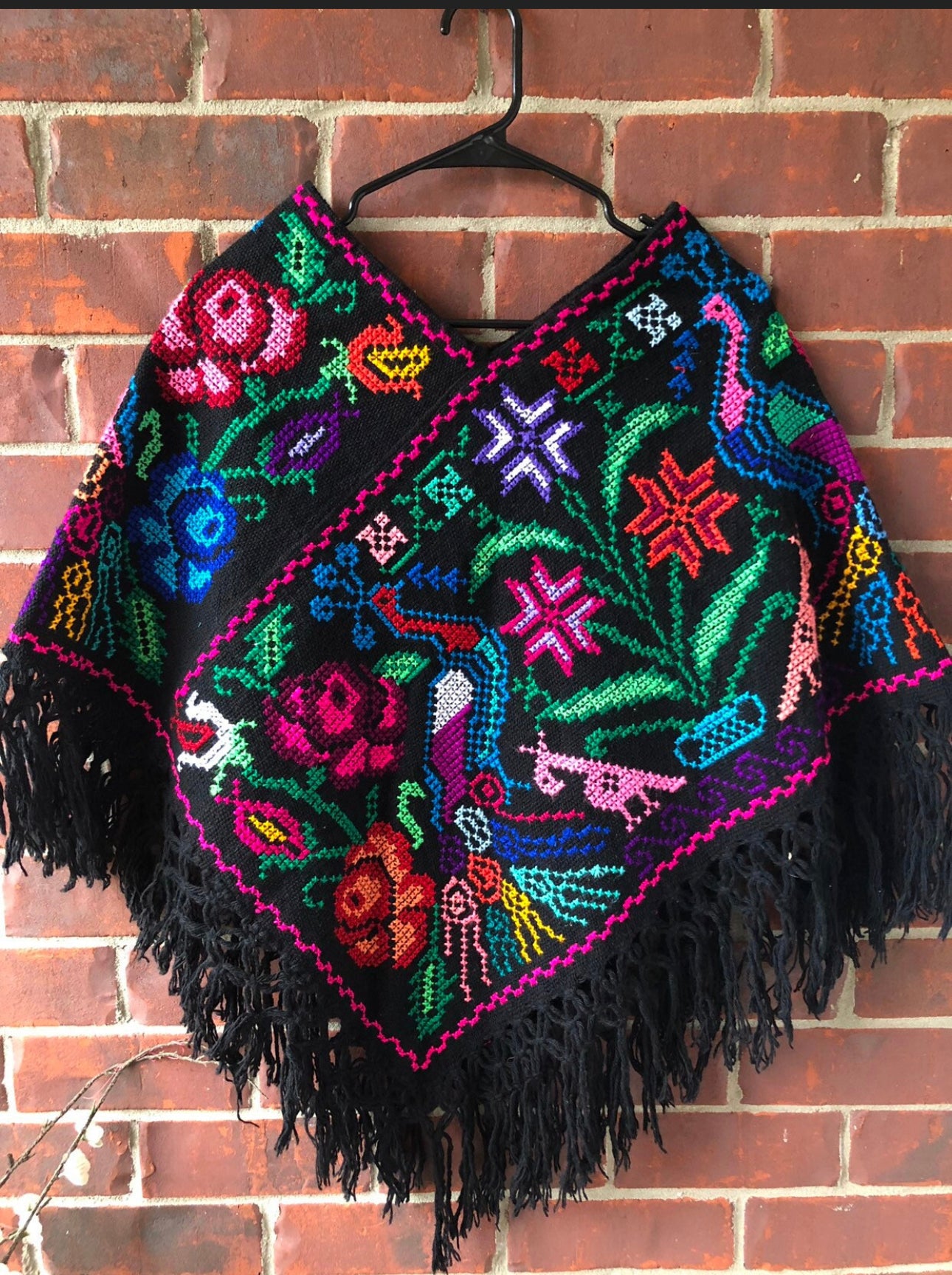 Mañanita Poncho- Embroidered Cape