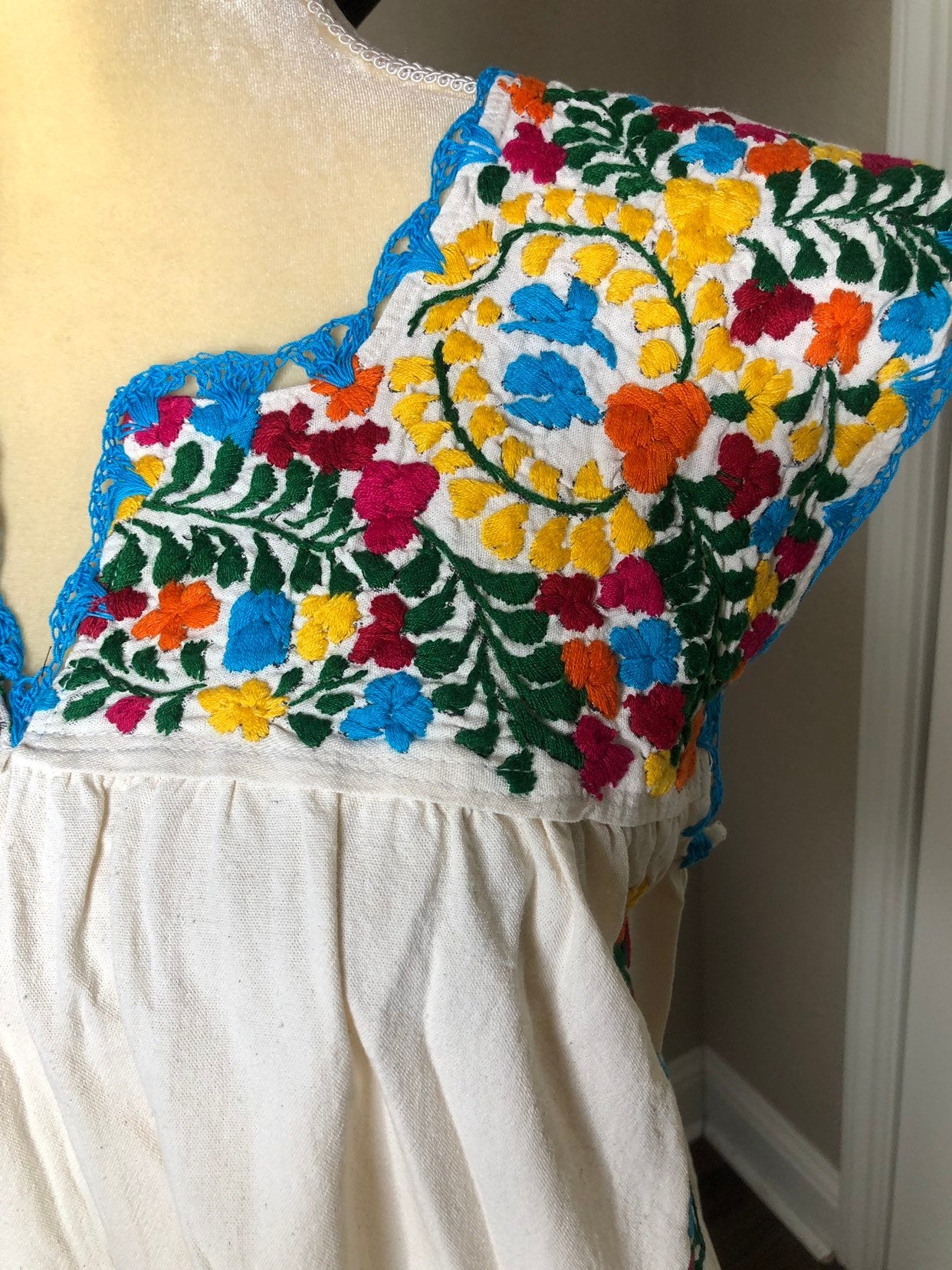 San Antonino Elegant Dress Mexican Embroidery Dresses- S-Xl Artesanias Camila San Antonino Elegant Dress Mexican Embroidery Dresses- S-Xl Artesanias Camila