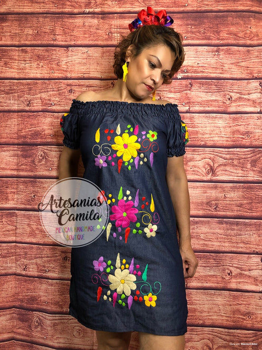 Mexican Hand Embroidery Dress- One size Small- median Fiesta Dress - Jean Mexican Dress