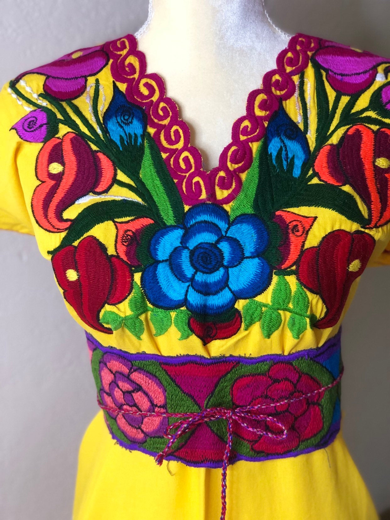 Mexican Floral Embroidered Dress- S-2x - Fiesta Floral Dress- Boho Frida style - Includes Floral Belt - Freeshipping