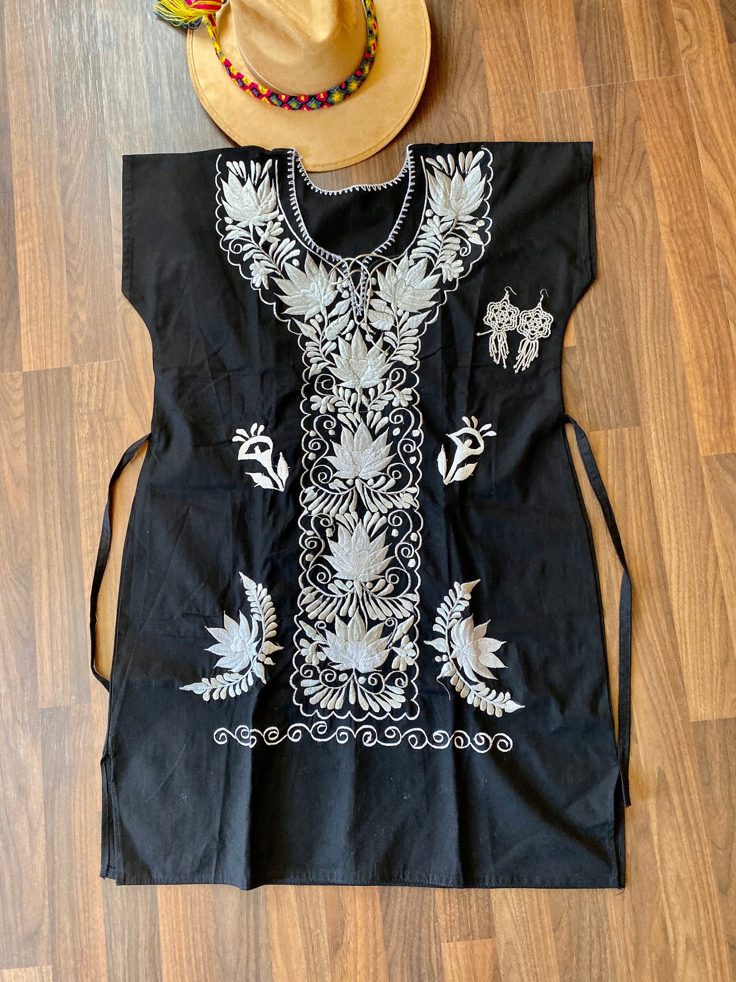 Mexican Kimono Dress- Embroidery Floral Dress- Fiesta Dress Small- Median