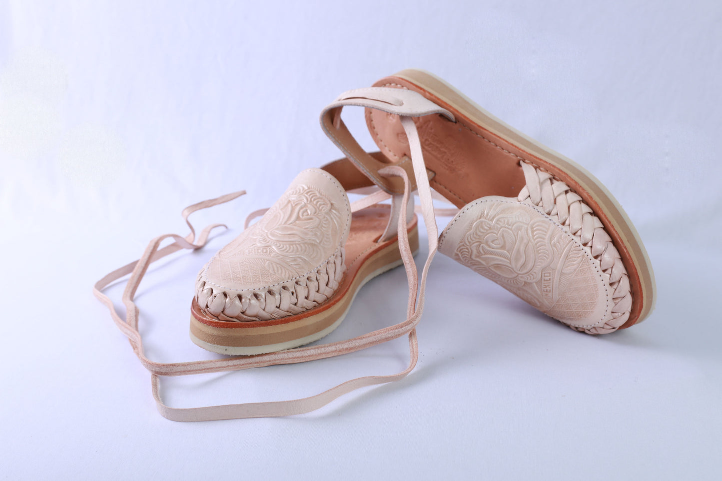 ROSA TOOLED NATURAL LACE UP