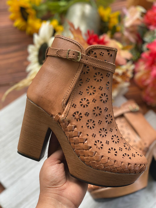 Artisanal Bootie (tan)